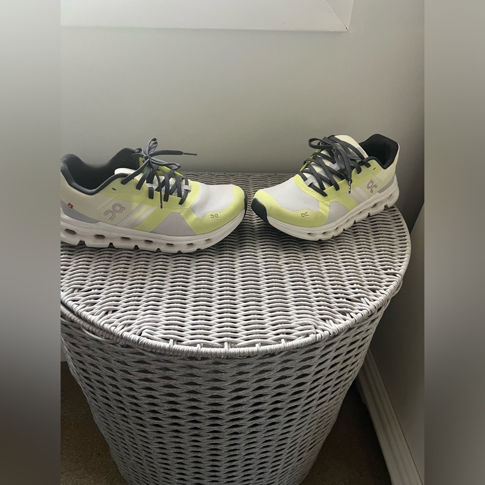 Womens OnCloud Running Shoes